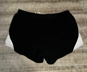 Under Armour Shorts thumbnail 2