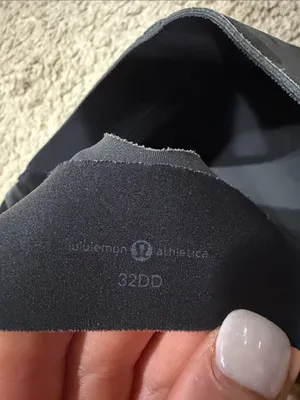 lululemon athletica Black camo Bra 32DD EUC thumbnail 3