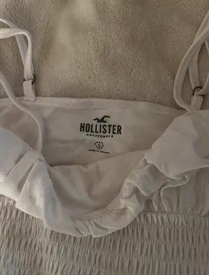 Hollister Crop Top thumbnail 4