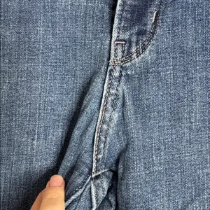 Levi's Classic Straight Medium Wash Blue Jeans size 12 thumbnail 6