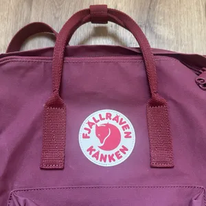 Fjallraven Kanken Backpack Bag In Ox‎ Red Unisex thumbnail 3
