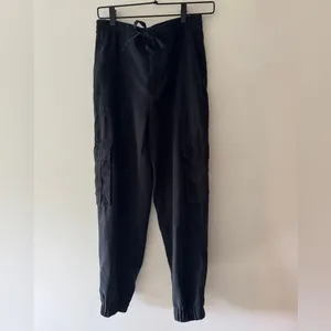 Zara Black‎ Stretchy Elastic Waist Cargo Jogger Pants With Pockets thumbnail 3