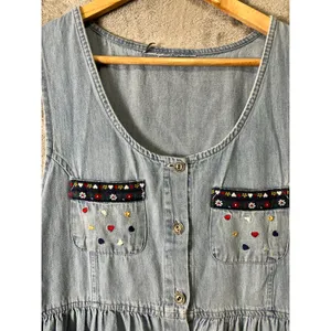 Vintage Chambray Denim Dress Embroidered Hearts Cottagecore Prairie Grandmacore‎ thumbnail 4