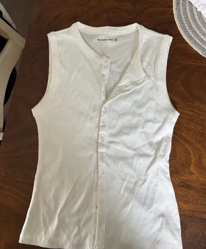 Abercrombie tank thumbnail 1