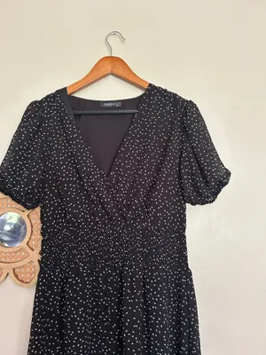 Black and white polka dot midi dress Size M thumbnail 3