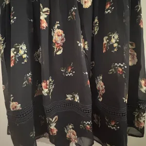 NWT Abercrombie & Fitch Floral Blue Dress in Size XL thumbnail 4