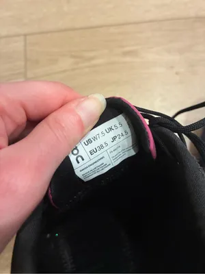 On Running Women's Cloudvista Waterproof Flint Acai Running Shoe Size 7.5 thumbnail 8