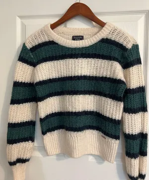 Abercrombie Sweater thumbnail 1