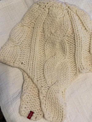 Tommy Hilfiger Tommy Jeans Cream Women Earflap Beanie Cable Knit Ivory thumbnail 1