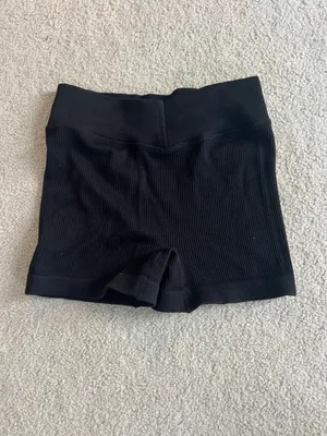 Bo+Tee Black Biker Shorts thumbnail 2
