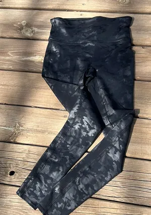 SPANX seamless legging subtle camo medium faux leather womens fall‎ going out thumbnail 1