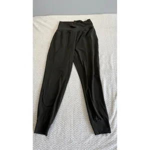 Athleta Cruise Jogger in Powervita Dark Olive Green High Rise Pants Small thumbnail 2