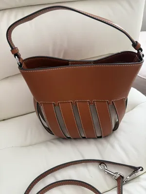 Tory Burch Small McGraw Die cut Bucket bag thumbnail 2