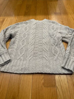 American Eagle women’s crew neck sweater size small. thumbnail 5