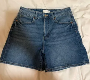 H&M Dad Shorts thumbnail 1