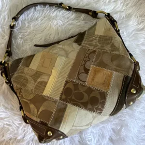 Y2K Coach 12523 Carly Signature Patchwork Hobo Bag Shoulder Bag thumbnail 2
