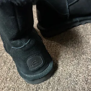 BearPaw Black Suede Boots thumbnail 2