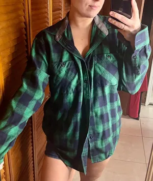 Flannel Button Up Green Size L thumbnail 1