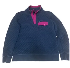 Patagonia‎ Quilted Snap Neck Pullover Sweatshirt Blue Pink Women's M thumbnail 1