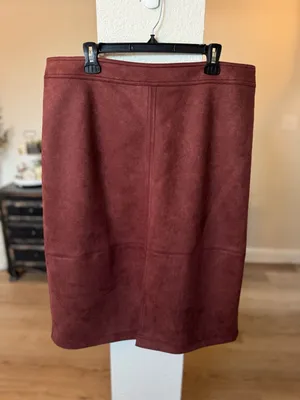 A New Day Women's Faux Suede Midi Skirt Burgundy Size XL thumbnail 5