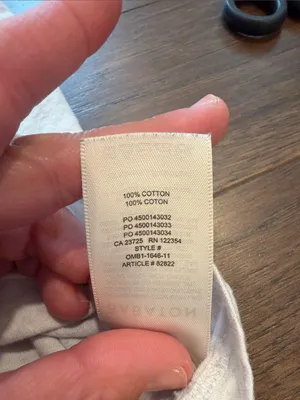 Aritzia Babaton Padded Shoulders V-Neck Top Light Gray XS C27-090 thumbnail 4
