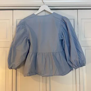 Blue cotton puff sleeve tie front fashion top size M thumbnail 5