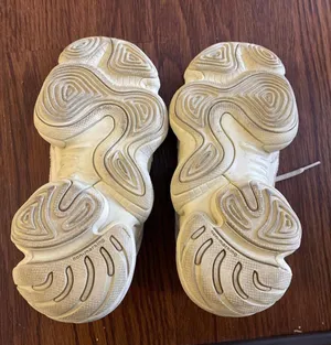 Yeezy 500 Boost Super Moon thumbnail 3