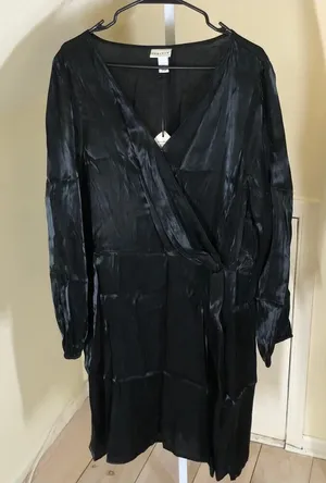 Ava + Viv NWT Women's Balloon Long Sleeve Midi Wrap Dress Black Shimmer 2X thumbnail 1