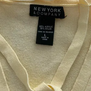 Source Unknown Butter Yellow knit button sweater w/ neck tie detail Carolyn Bessette Kennedy L thumbnail 4