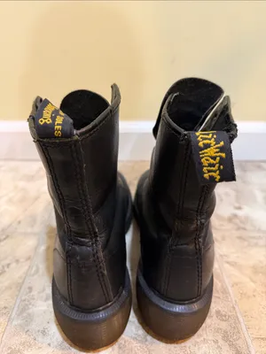 Women’s Dr Martens Vintage Black Leather Lace-Up Combat Boots without Shoe Laces thumbnail 5