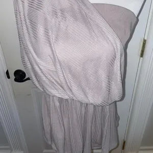 Free people top thumbnail 2