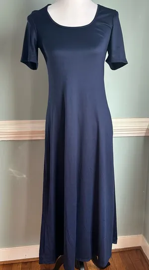 Classic Navy Midi Scoop-Neck Dress thumbnail 1
