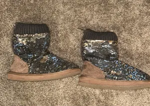 PINK Victoria’s Secret Sequin Slippers thumbnail 3