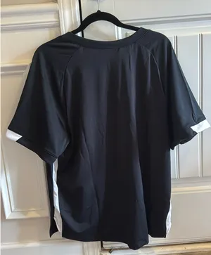 Nike Men’s Black Dri-Fit T-Shirt thumbnail 2