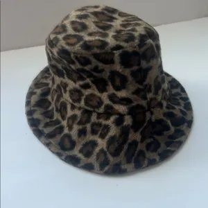 MARCUS ADLER Leopard-Print Faux Fur Bucket Hat 🗝️ thumbnail 5