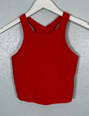 Beyond Yoga Women XS Red Spacedye Refocus Cropped Tank Built in Bra Athleisure thumbnail 1
