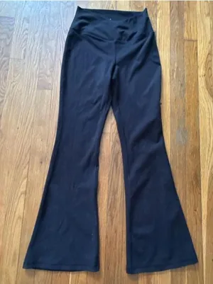 Yogalicious Yoga Pants Flare Cross Waist thumbnail 1