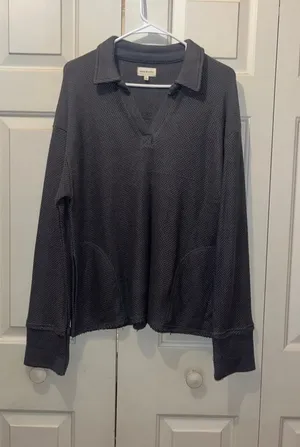 Thread and Supply Gray V neck sweater thumbnail 1