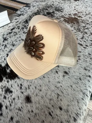 Western feather trucker hat Tan thumbnail 2