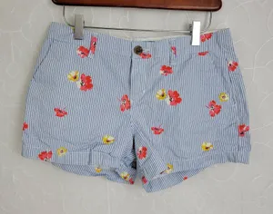 Old Navy Womens Shorts Size 2 Light Blue Floral Striped Cotton Mini Summer thumbnail 1