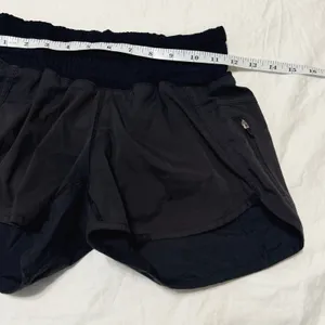 Lululemon Tracker 4" Shorts Black Size 4 Athletic Running thumbnail 5