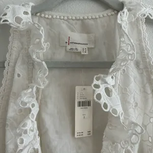 Anthropologie Deep V Eyelet Tank thumbnail 4