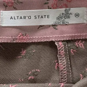 Altar'd State Skirt M Pink Ditzy Floral Slit Mini Satin Coquette Cottagecore thumbnail 2