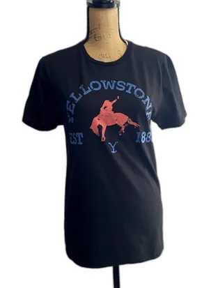 Yellowstone Graphic Tee Short Sleeve T-Shirt Black Western Cowgirl Size Small‎ thumbnail 1