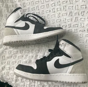 Air Jordan 1 Retro High Og Stage Haze thumbnail 1