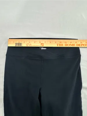 Aritzia‎ TNA Flare Leggings Medium thumbnail 5
