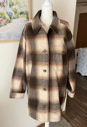 Old Navy Oversized Plaid Faux Wool Shacket Jacket Brown Cream XXL thumbnail 1