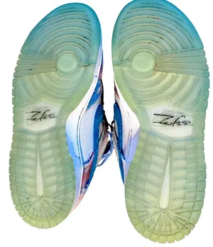 Nike x Futura Laboratories SB Dunk Low “ Bleached Aqua” Sneakers Size 7 Women thumbnail 11