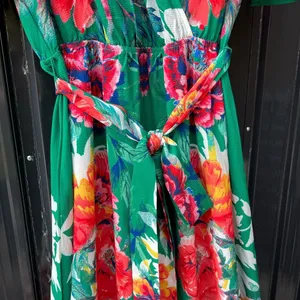 Lulus NWT Still in Paradise Floral Green Wrap Maxi Dress Medium Vacation Resort thumbnail 5