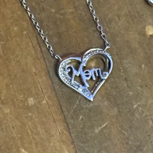 925 Silver dainty open heart Mom necklace thumbnail 4